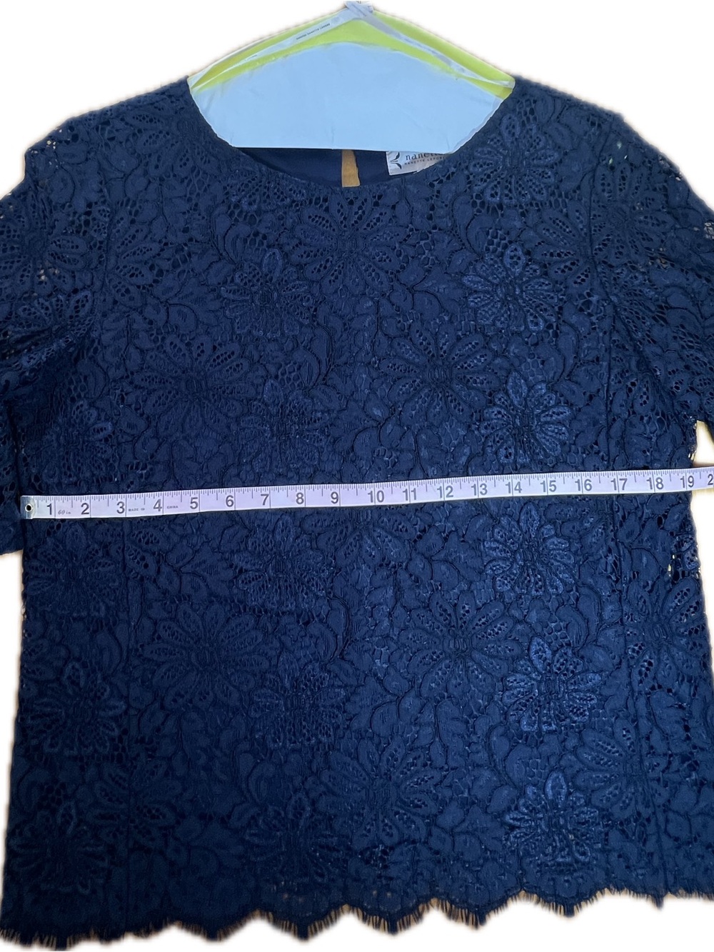 Nanette Navy Puff Sleeve Lined Size M Lace Top EUC (#2112) - Picture 9 of 10